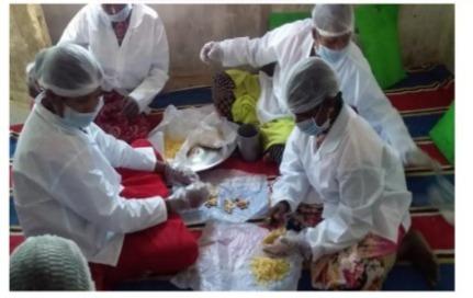 Healthy sweets made from forest produce, Kanker women's group, Disha, Mahua Laddu, Honey, Chironji, Mahua Sanitizer, Sarv Jwar Har Churna, Tamarind Candy, Bhanbera, Chhattisgarh, Khabargali