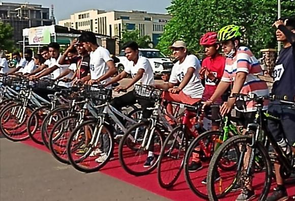 Cyclothon & Cycling Trial, Amrit Mahotsav of 75 Years of Independence, Sandeep Sonawane, Cycling Association of Raipur District, Khabargali