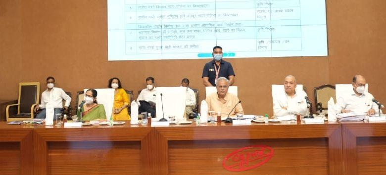 Collectors Conference, Chief Minister Bhupesh Baghel, Communication Revolution, Social Media, Proper Supervision, Caste Certificate, Agriculture Minister Ravindra Choubey, Chief Secretary Amitabh Jain, Director General of Police DM Awasthi, Additional Chief Secretary of Panchayat and Rural Development Department Smt. Renu ji  .Pilla, Additional Chief Secretary to Chief Minister Subrata Sahu, Chhattisgarh, Khabargali