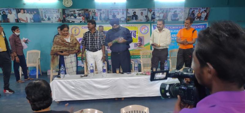 Raipur Press Club, Sports Madai, Badminton Competition, Chhattisgarh Olympic Association General Secretary Gurcharan Singh Hora, Damu Ambedkar, Shagufta Sheerin, Sanjay Shukla, Javed Khan, Manoj Nayak, Sports In-charge Vijay Mishra, Santosh Sahu, Chandan Sahu, Bhupesh Kesarwani, Satyendra Kar  , Lavinder Pal, Tikam Verma, Khemraj Devangan, Ajay Saxena, Sushil Agarwal, Ejaz Kesar, Hitesh Mehta, Union Club, Raipur, Chhattisgarh, Khabargali
