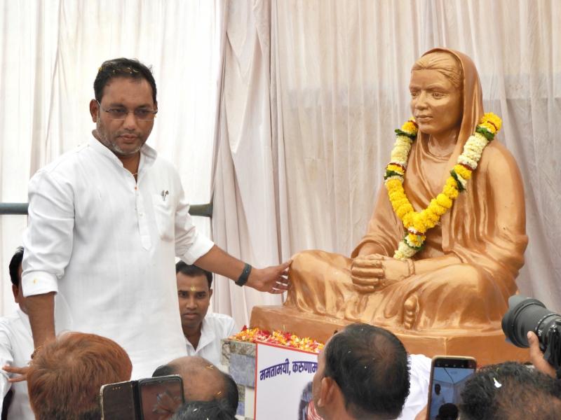 Baba Guru Ghasidas, Minimata, Satnam Sandesh Shobhayatra, Minister of Public Health Engineering and Village Industries and Jagatguru Guru Rudra Kumar of Satnami Samaj, Balod, Chhattisgarh, Khabargali