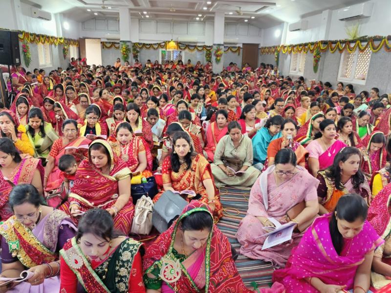 Grandmother, Rani Sati Temple Committee Raja Talab Raipur, Two Day Amavasya Fair, Kishore Droliya, Gajra Utsav, Mehndi Utsav, Muklawa, Chundi Utsav, Kailash Agarwal, Khabargali