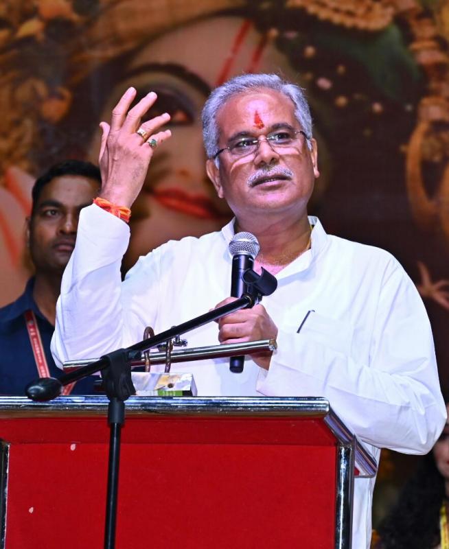 Motivational speaker, spiritual speaker Jaya Kishori, Chief Minister, Bhupesh Baghel, founder of Swayam Siddha Foundation, Anupama Tripathi, Raipur, Khabargali