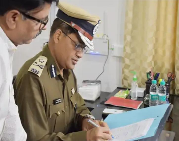 Raipur, IG Ajay Yadav, Civil Lines Police Control Room, Chhattisgarh, Khabargali