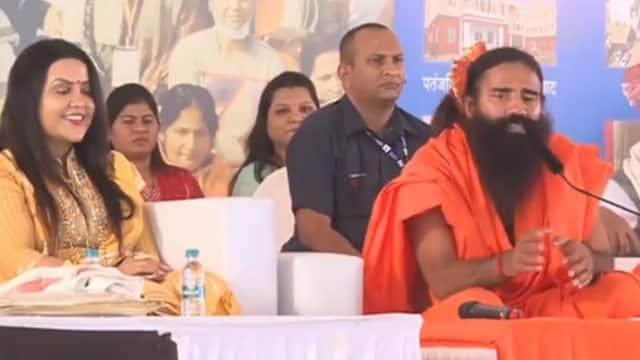Baba Ramdev's statement caught fire, Women's Commission President, Yoga Guru Swami Ramdev once again in controversies, Amrita, wife of Deputy Chief Minister Devendra Fadnavis