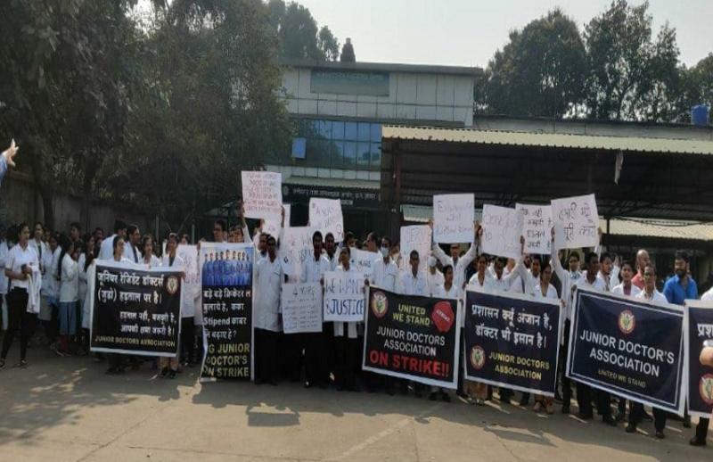 Junior doctors call off strike, President of Indian Medical Association Dr. Rakesh Gupta, Chhattisgarh, khabargali