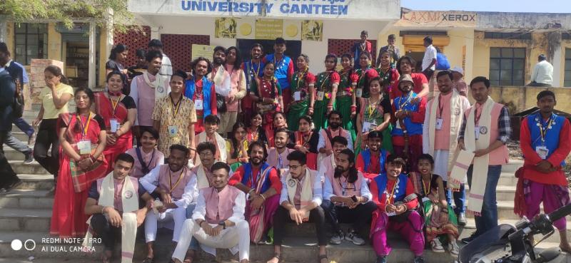 Indira Kala Sangeet Vishwavidyalaya Khairagarh, Karnataka, Kalaburagi, 36th Interuniversity South-East Zone Youth Festival, Gulfest-2022-23, Vice Chancellor Padmashree Dr. Mamta Mokshada Chandrakar, Registrar Prof. Dr. ID Tiwari, Dance, Painting, Sculpture, Rangoli, Music, Mimicry, Poster, Cartooning, Clay Modelling, Installation, Folk Dance, Folk Orchestra, Sarod Playing, Tabla, Skate, One-Act Play, Cultural Procession, Chhattisgarh, Khabargali