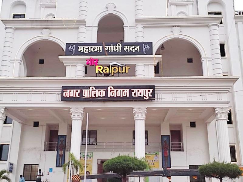 Many officers including Zone Commissioner, Executive Engineer in-charge, Assistant Engineer changed in Raipur Municipal Corporation, Mayank Chaturvedi reshuffled the corporation administration, Zone 5 Commissioner Rajesh Gupta Deputy Commissioner, Khabargali