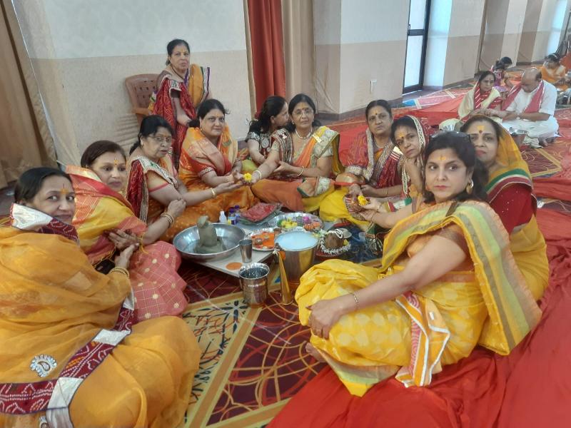 Collective Maharudrabhishek at Maheshwari Bhavan Dunda, organized by Maheshwari Mahila Samiti Gopal Mandir, Raipur, Chhattisgarh, Khabargali