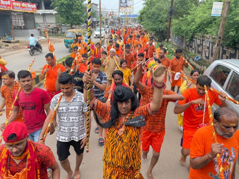 Shiv's drunkards from Gayatri Nagar, Kanwar Yatra from Mahadev Ghat, Siddhi Vinayak, Shiv, Sai, Hanuman Temple Committee, Shravan month, Shankar Nagar, Raipur, Chhattisgarh, News,khabargali