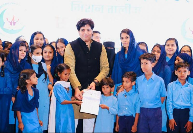 Zakat Foundation, Mission Talim, annual program, Rajya Sabha MP Imran Pratapgarhi, founding member Syed Aqeel, Haj Committee Chairman Aslam Khan, Urdu Board Chairman Idreesh Gandhi, Minority Chairman Amin Memon, Labor Department Director Shariq Raees Khan, Shabnam Alvi, Ashira, Shaheen Syeda, Mrs. Qamar Bano, Safina Begum, Nahid, Mehjabeen, Jamshid Bawra, Raipur, Chhattisgarh, Khabargali