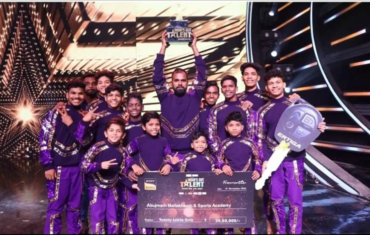 Malkhamb player of Abujhmad became the winner of India's Got Talent, Manoj Prasad, Paras Yadav, Narendra Gota, Yuvraj Som, Phoolsingh Salam, Shyamlal Potai, Salam, Rakesh Kumar Varda, Monu Netam, Rajesh Korram, Shubham Potai, Ajmat Faridi, Sameer Shori and Suresh Potai, Chhattisgarh, Khabargali