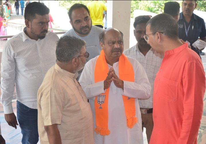 BJP candidate from Raipur North Assembly Constituency Purandar Mishra, Chhattisgarh Assembly Elections, Khabargali