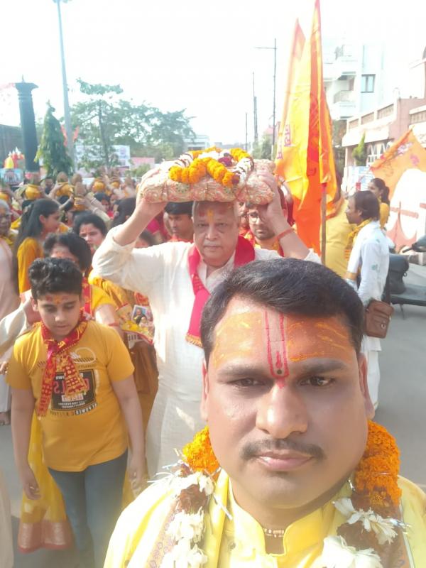 Shrimad Bhagwat Katha is the only means to attain God in Kalyug, Pandit Shivanand Maharaj, Siddha Vinayak Shiv Sai Hanuman Temple of Gayatri Nagar of the capital, Shrimad Bhagwat Katha started with Kalash Yatra, Raipur, Chhattisgarh, Khabargali.