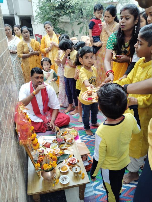 Capital's Sai Simran Society Bhavana Nagar, worshiped Saraswati Mata, Raipur, Chhattisgarh, Khabargali.