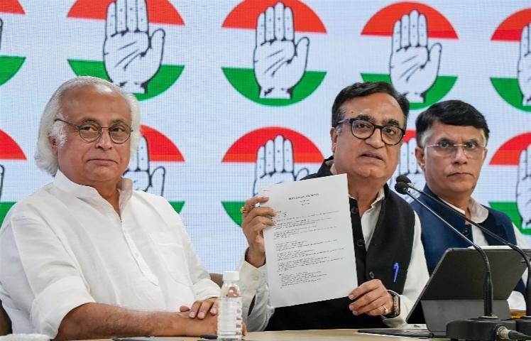 Income Tax department gives another jolt to Congress, new income tax notice of Rs 1,823 crore, Congress gave a big reaction and said- Rs 4617 crore should be recovered from BJP first, Khabargali