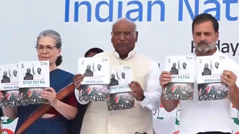 Congress releases manifesto, 5 justices and 25 guarantees, Lok Sabha elections 2024, National President Mallikarjun Kharge, Sonia Gandhi, Rahul Gandhi, Khabargali