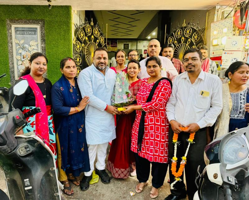 In the women's conference, former president, Chhattisgarh Building and Other Construction Workers Welfare Board, Sushil Sunny Agarwal, public servant, Indian National Congress Party, South Assembly constituency of Raipur Lok Sabha constituency, Congress candidate Vikas Upadhyay, Chhattisgarh, Khabargali