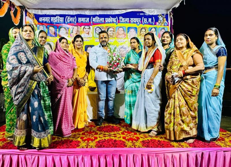 Celebration of 299th birth anniversary of Lokmata Ahilya Devi by Dhangar Samaj Dhangar at the new international bus stand of Bhatgaon, Sushil Sunny Agarwal, former president, Chhattisgarh Building and Other Construction Workers Welfare Board and public servant, Sameer Akhtar, Purushottam Pal, Mrs. Uma Dhangar, Manoj Dhangar, Chhote Lal Dhangar, Raipur, Chhattisgarh, Khabargali