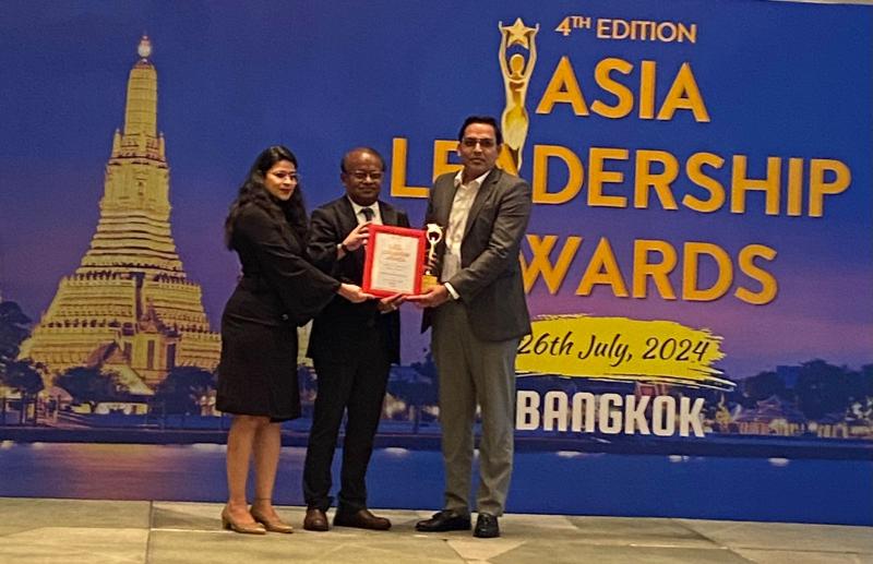 Abhijeet Sharma won the international leadership award of "Entrepreneurial Mentor of the Year", International Leadership Award of "Entrepreneurial Mentor of the Year" by "Asia Leadership Federation" in a grand ceremony held in Bangkok, Thailand, Chief Operating Officer, Incubation and Entrepreneurship at Kalinga University, Raipur, Raipur, Chhattisgarh, Khabargali