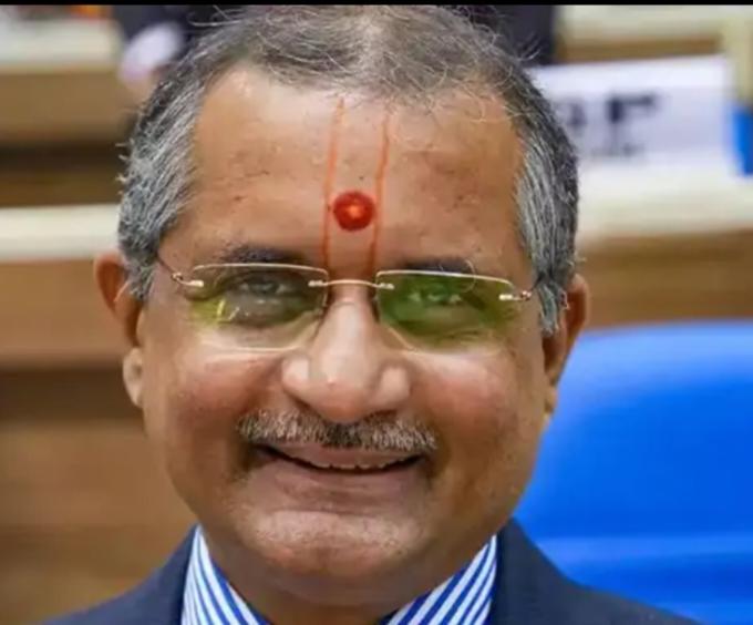 UPSC chairman resigns, cites personal reasons, Union Public Service Commission chairman Manoj Soni, Khabargali