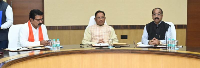 Chhattisgarh Government takes major action on Chief Minister's instructions, 6 EEs suspended for negligence in Jal Jeevan Mission works, notice to 4, negligence in Jal Jeevan Mission works will not be tolerated: Deputy Chief Minister Shri Arun Sao,, Khabargali