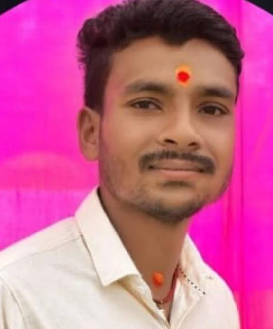 Ambikapur Collector Office driver murdered in an attempt to rob mobile phone at Marine Drive, Telibandha, Raipur, Chhattisgarh, Khabargali