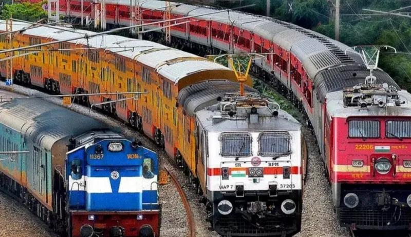 Good news: For those going home for the festival...519 special trains will start operating from tomorrow, Khabargali