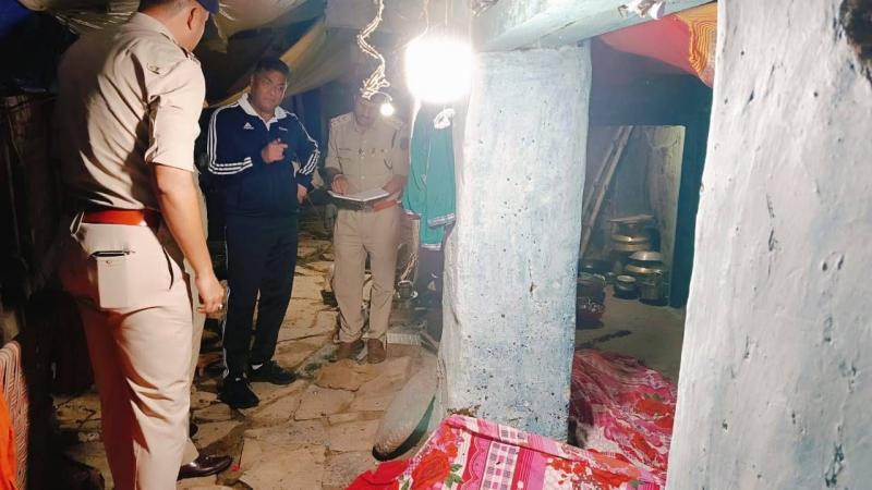 Four people of the same family murdered in Balodabazar,  Police engaged in investigation... Cg news big news khabargali 
