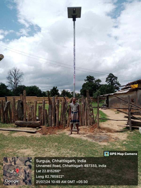 Hundreds of solar powered street and high mast lights being installed by RRVUNL are illuminating the roads and squares of the villages, Ambikapur, Chhattisgarh, Khabargali