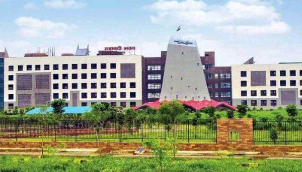 Strict action on negligence in cataract operation, eye surgeon along with eye assistant and staff nurse also suspended, Chhattisgarh, Khabargali