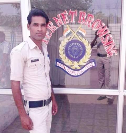 Uncontrolled pickup vehicle crushed policeman, died on the spot accident news cg news latest news khabargali