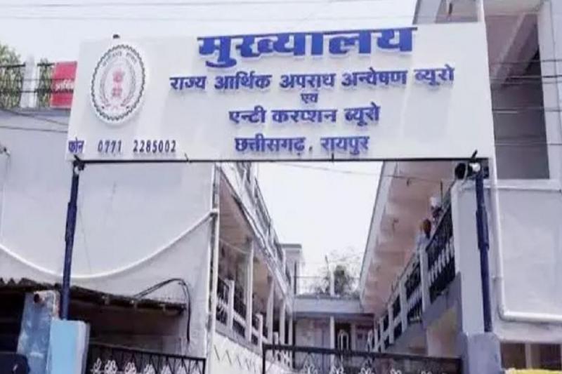  Eow का बड़ा एक्शन, पूर्व महाधिवक्ता सतीशचंद्र और आईएएस शुक्ला व टुटेजा पर केस दर्ज   Big action by EOW, case registered against former Advocate General Satishchandra and IAS Shukla and Tuteja  cg big news hindi news cg latest news khabrgali 