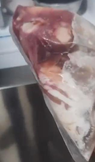  दुकान से गौ मांस बरामद, सप्लाई के लिए तैयार थे कैरी कैन खबरगली Cow meat recovered from shop, carry cans were ready for supply cg news cg big news cg hindi news cg latest news khabargali 