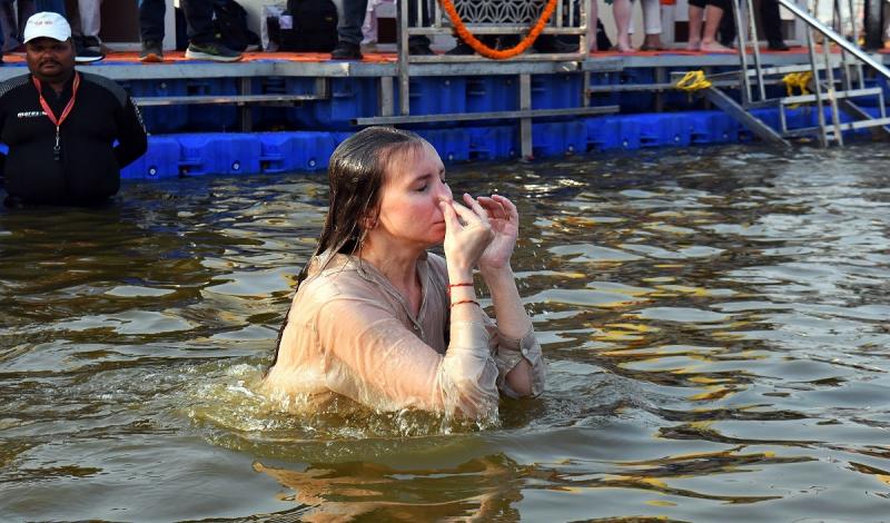 Video of women bathing in Maha Kumbh was sold.. Police identified 113 people, 13 FIRs registered, Prayagraj, Khabargali