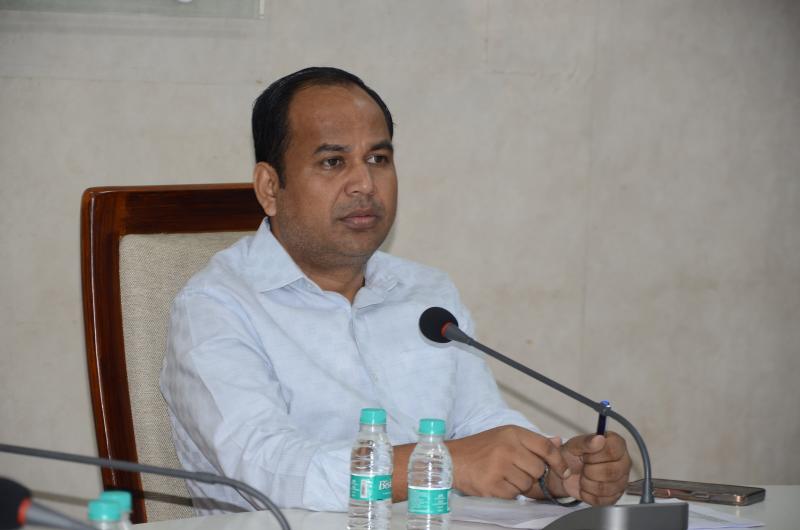 Bore mining banned, Collector issued order, Control room set up for drinking water problems, Toll free number issued, Collector Raipur, Dr. Gaurav Singh, Khabargali