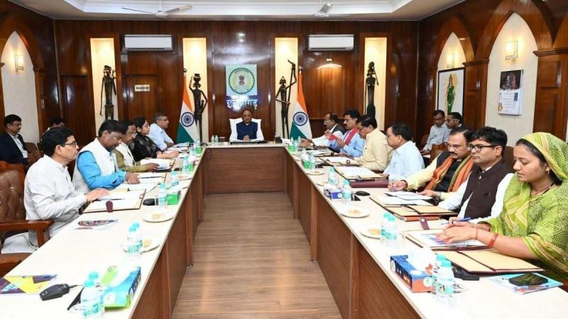 A big decision on compassionate appointment in Chief Minister Vishnu Dev Sai Cabinet, these decisions including students' stipend were approved latest news hindi News big news Chhattisgarh news khabargali 
