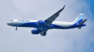 Indore flight reached Raipur 3 hours late, there was indication of fault in the wheels Chhattisgarh news cg hindi News latest news big news khabargali 
