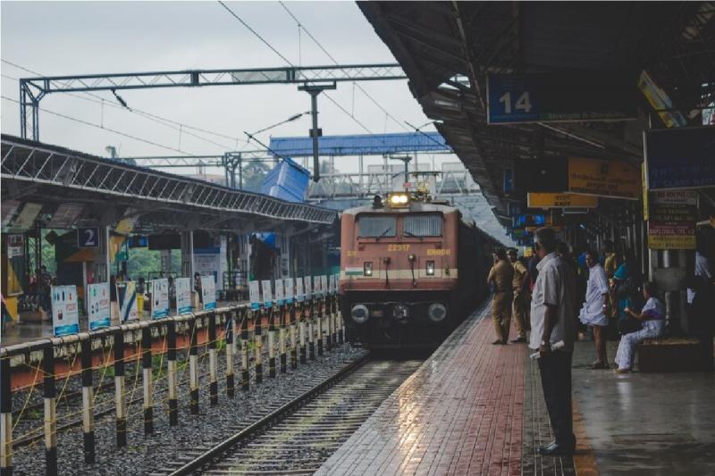 Railway passengers will face trouble once again, Raipur-Bilaspur-Titlagarh passenger cancelled Raipur news indian Railway khabargali 