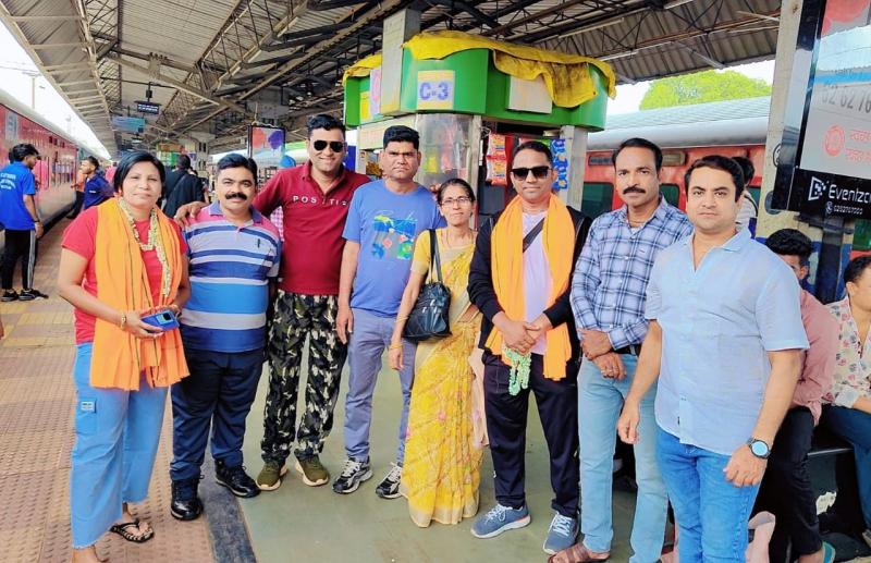 Jawahar Nagar Mandal president and in-charge leave for Amarnath Yatra with slogans of Bol Bam, Praneet Jain media in-charge, Jawahar Nagar Mandal, Raipur, Chhattisgarh, Khabargali