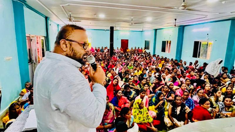 The government is killing common tribals by calling them Naxalites: Sushil Sunny Agarwal, Patron of the Cooks Association, Mahesh Kudiam of Bijapur was killed by calling him a Naxalite, Raipur, Chhattisgarh, Khabargali