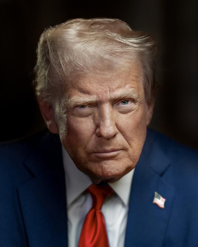 Trump should not make the mistake of becoming 'world president': Chhattisgarh Civil Society Chhattisgarh Civil Society expressed concern over Trump's mental condition, offered free treatment, CCS Convenor Dr. Kuldeep Solanki, Raipur, Chhattisgarh, Khabargali