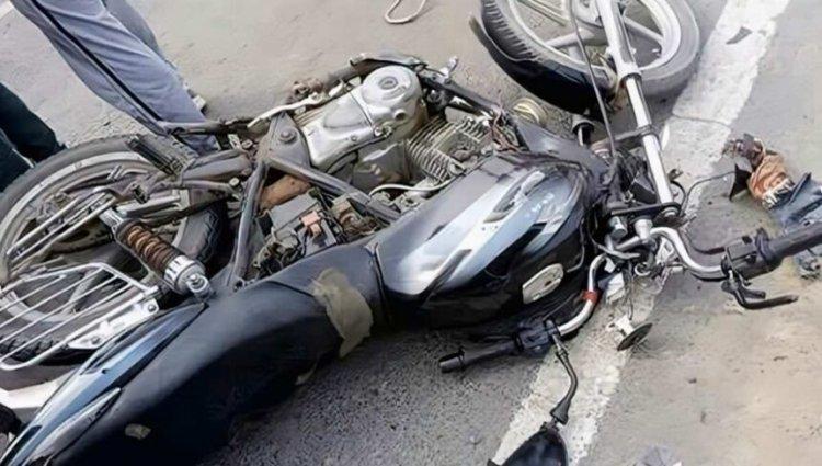 Accident on Balodabazar-Bilaspur road, two bikes collided head-on, 3 dead and 2 injured Chhattisgarh news hindi News big news khabargali 