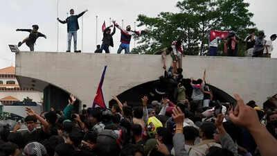 Ruckus in Kathmandu, protesters turned violent when social media was banned in Nepal, 22 dead, 250 injured; Home Minister Ramesh Lekhak resigned, Khabargali,