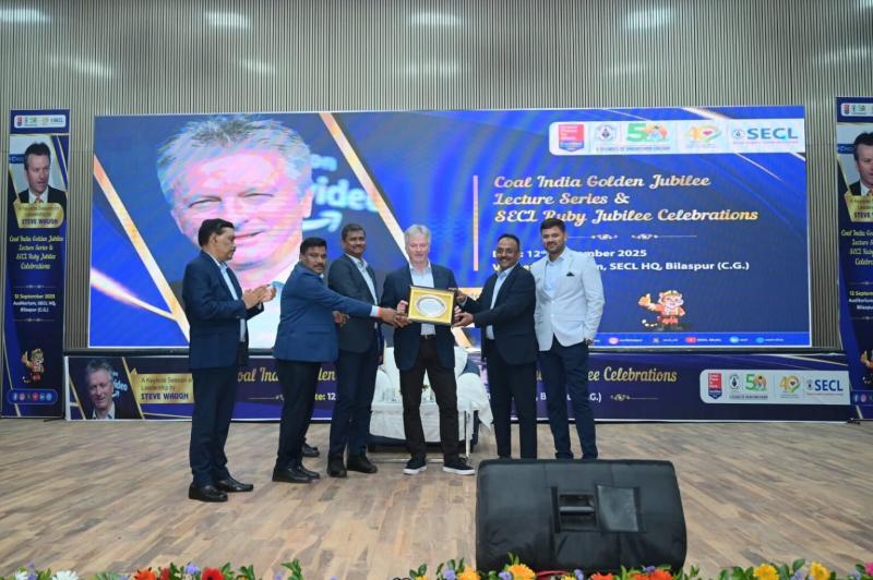 Successful people never take shortcuts, but are always ready to work hard" - Steve Waugh, Famous Australian cricket captain, World Cup winner and Steve Waugh gave motivational lecture under Coal India Golden Jubilee Lecture Series and SECL Ruby Jubilee at SECL, Bilaspur, Khabargali
