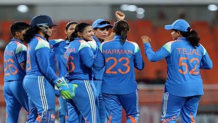 Smriti Mandhana smashes a magnificent century, breaks a major Asian cricket record