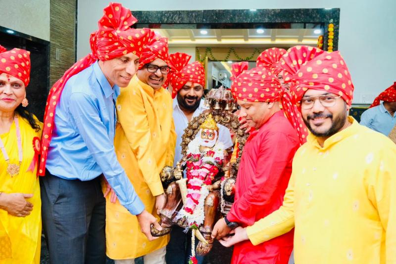 On the occasion of Agrasen Jayanti, Chhattisgarhi Agrawal Samaj organized a grand procession after offering prayers, Raipur, Chhattisgarh Khabargali