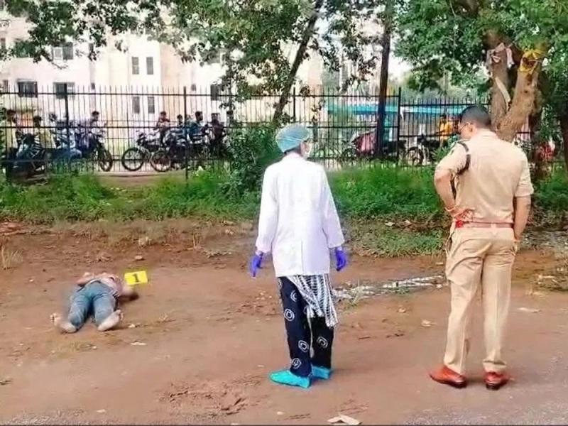 The body of a young man was found in the Science College ground, injury marks were found on the body, murder suspected cg news hindi news latest News khabargali 