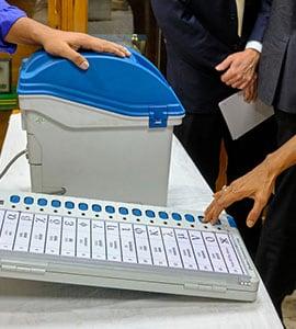Now the photos of the candidates in EVMs will be in colour, these changes will be visible hindi News big news latest News khabargali 