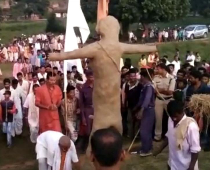Shocking tradition: Not Ravana, but Sahastrabahu is killed… Centuries old tale of unique Dussehra in Sihawa, Chhattisgarh, a naked clay effigy of Sahastrabahu is prepared, Dhamtari, Khabargali